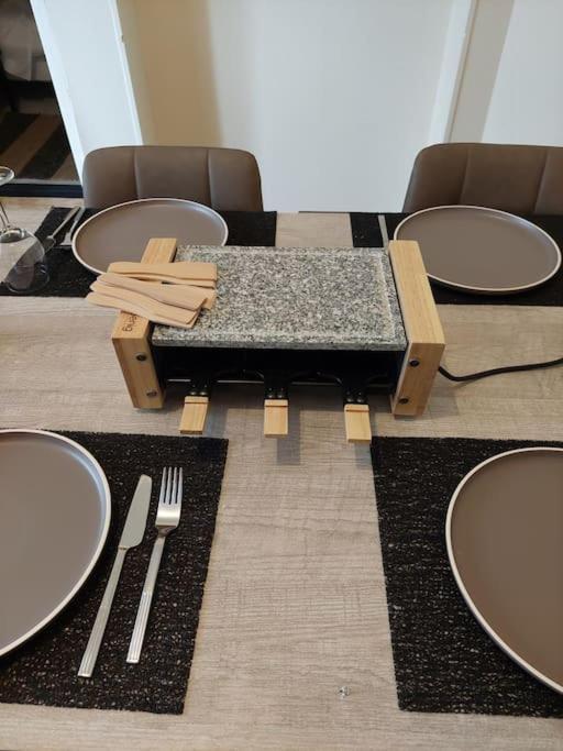 Gite D'Exception 13 Couchages Avec Jacuzzi Et Sauna Châlons-en-Champagne Extérieur photo